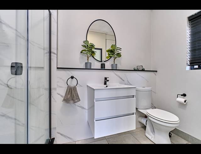 3 BEDROOM APARTMENT FOR SALE IN WATERFALL